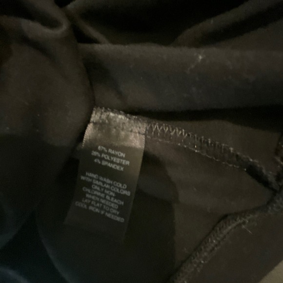 White House Black Market Halter Neck Top Embellished with Pearls Chains Sz XS - Picture 8 of 9